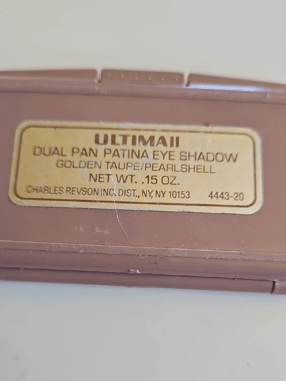 ULTIMA II Dual Pan Patina Eyeshadow Golden Taupe and Pearl Shell Discontinued - Picture 2 of 5